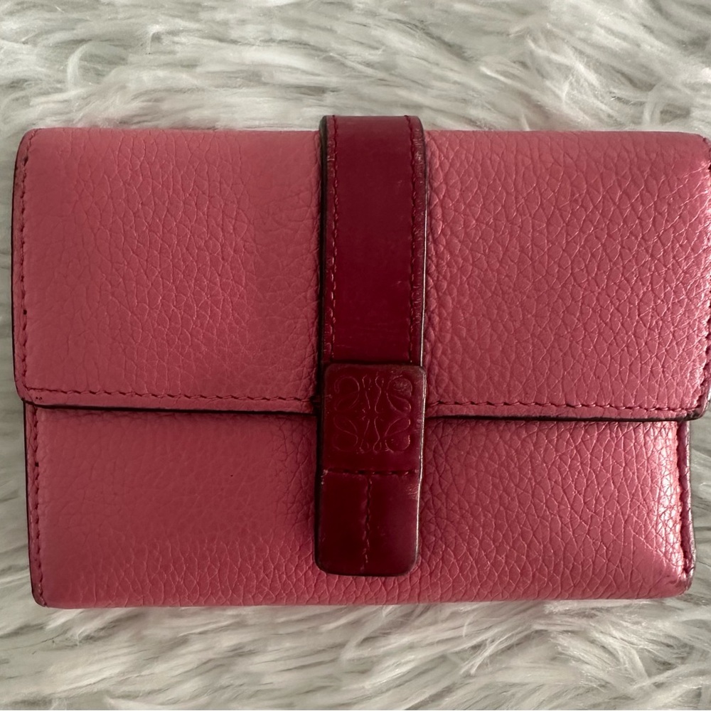 Loewe Womens Vertical‎ Small Pink leather wallet